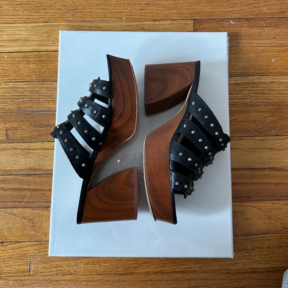 Vince Camuto Charmie Black Wedges